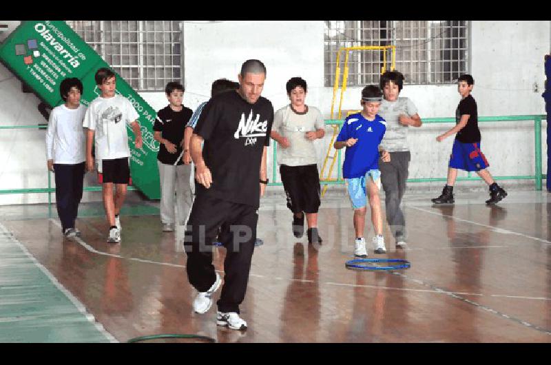 Fernando Otaviano fue el disertante basquetbolÃ­stico para los niveles 1 y 2 Marcelo Kehler 