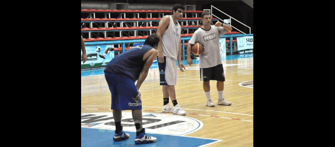 Gerardo Barrera e Irineo Galli estarÃn en el proyecto basquetbolÃ­stico bataraz en el Torneo Federal Archivo 