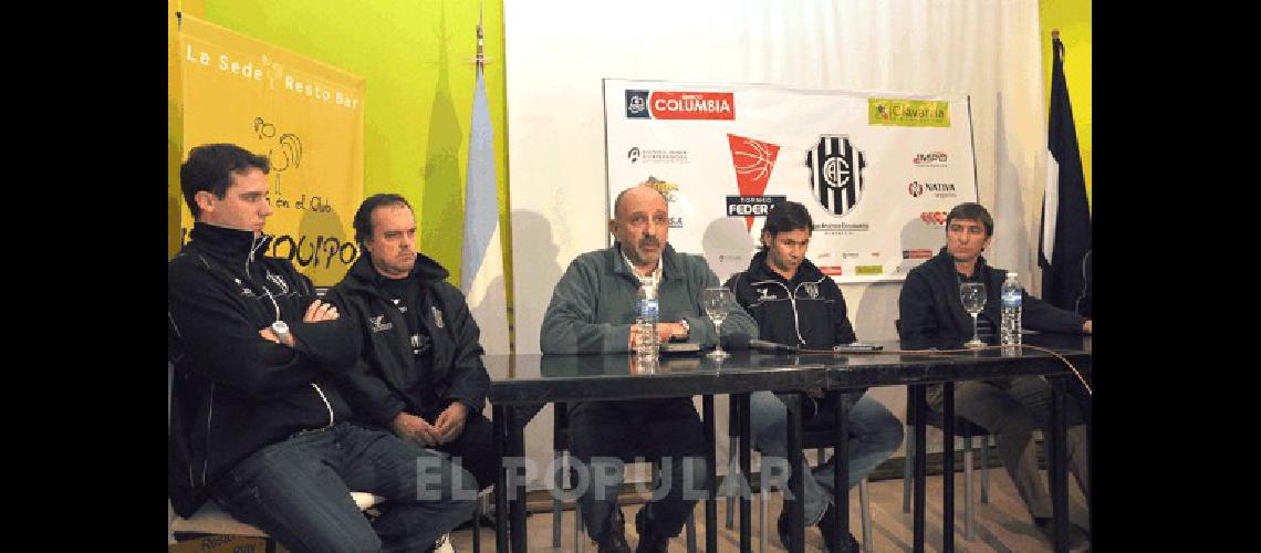 Presentaron la participaciÃ³n de Estudiantes en la ediciÃ³n 20122013 del Torneo Federal de BÃsquetbol Carlos RamÃ­rez 