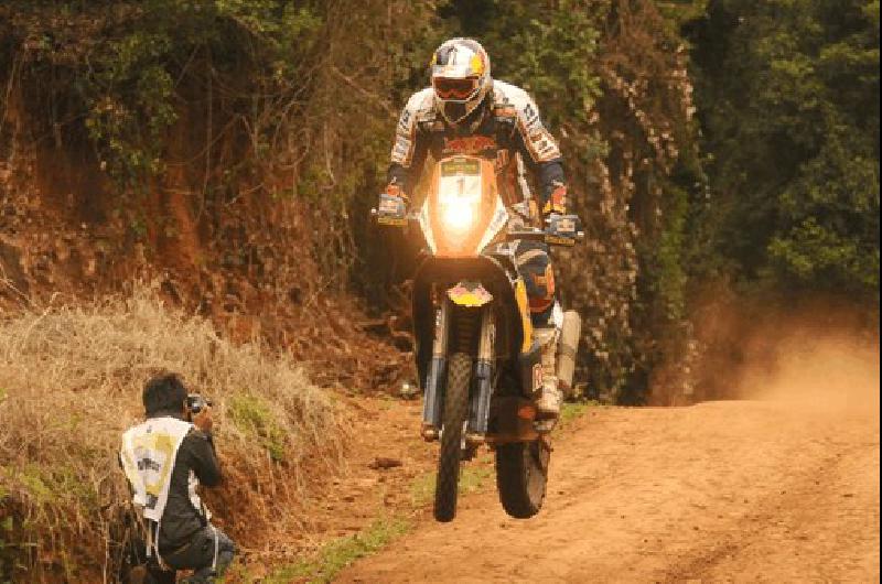 Cyril Despres lidera la general en motos Prensa DesafÃ­o Litoral 