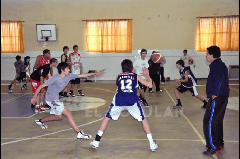 El equipo Sub 15 de la ABO comenzÃ³ a trabajar ayer de cara al Provincial de Mar del Plata en El FortÃ­n 