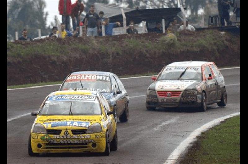 AgustÃ­n Herrera se preocupÃ³ por llegar despuÃ©s de quedar el Clio en 3 cilindros Prensa 