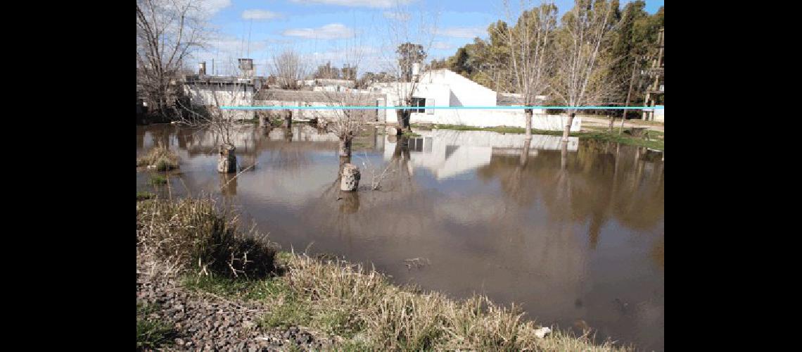 La calle es intransitable sostuvo una de las vecinas del barrio BelÃ©n Fotos- Claudio MartÃ­nez 