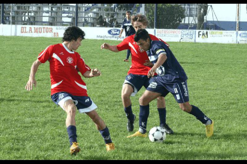 El FortÃ­n como local superÃ³ a Ferro Carril Sud y quedÃ³ a tres de la punta Claudio MartÃ­nez 