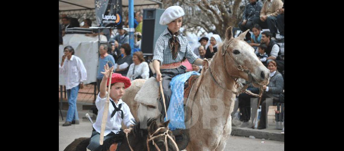 La niÃ±ez y el campo presentes en el desfile 