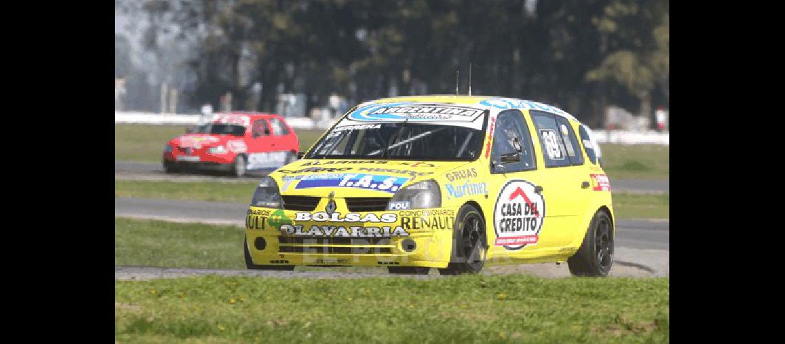 AgustÃ­n Herrera aprovecharÃ� la primera jornada para poner a punto el Renault Clio Gentileza DarÃ­o Gallardo 