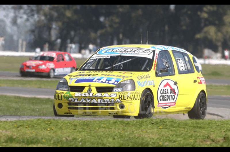 AgustÃ­n Herrera aprovecharÃ� la primera jornada para poner a punto el Renault Clio Gentileza DarÃ­o Gallardo 