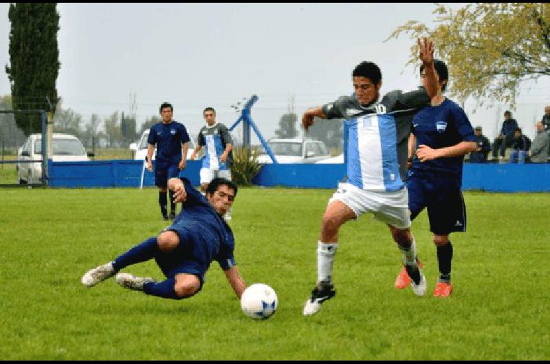 Barracas y Racing lucharon y por momentos se olvidaron de jugar Al final igualaron 1 a 1 Gentileza Dino Calvo 