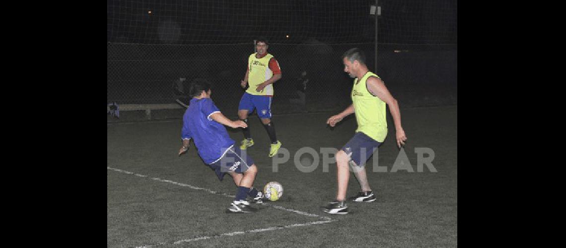 Este domingo se definirÃn las posiciones de los mejores cuatro equipos Carlos RamÃ­rez 