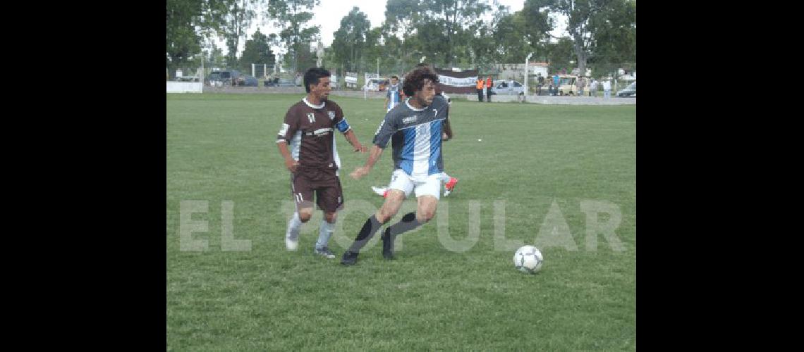 Pugni fue de lo mejor en Racing que no pudo con Platense y cayÃ³ por 2 a 1 en la primera semifinal Agencia 