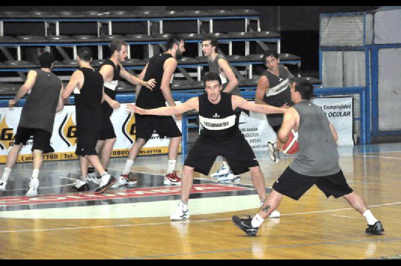 Estudiantes se entrena con todo pensando en el partido del prÃ³ximo viernes Archivo 