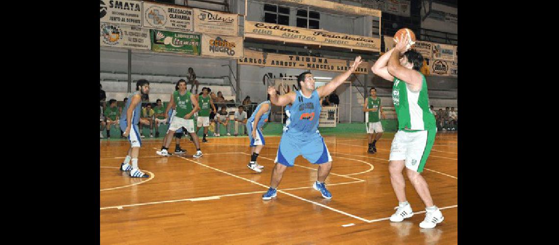 El equipo albiverde perdiÃ³ anoche en forma sorpresiva ante el Ãºltimo del Grupo E Carlos RamÃ­rez 