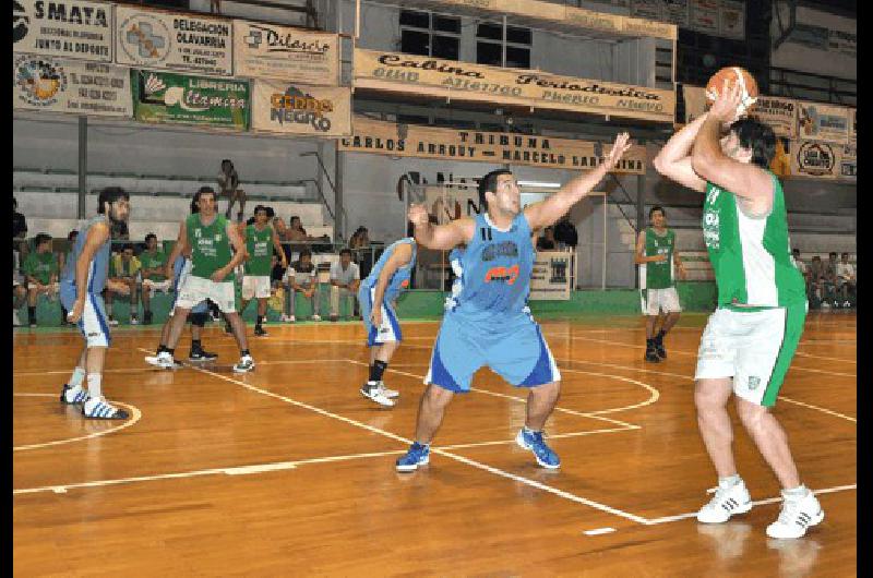 El equipo albiverde perdiÃ³ anoche en forma sorpresiva ante el Ãºltimo del Grupo E Carlos RamÃ­rez 