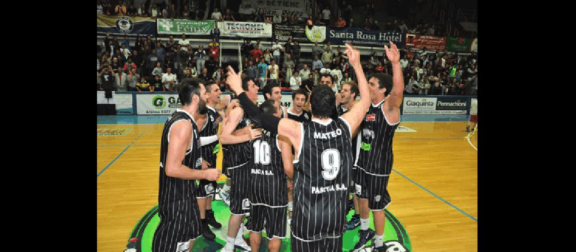 Estudiantes intentarÃ festejar esta noche un nuevo triunfo el sexto en el Torneo Federal de BÃsquetbol 20122013 Archivo 