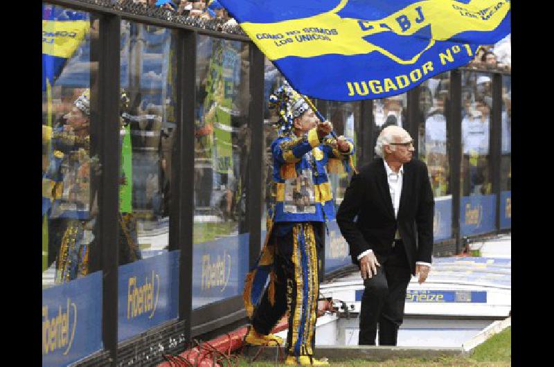 Carlos Bianchi brindÃ³ una conferencia de prensa y saludÃ³ a los presentes en la Bombonera TÃ©lam 