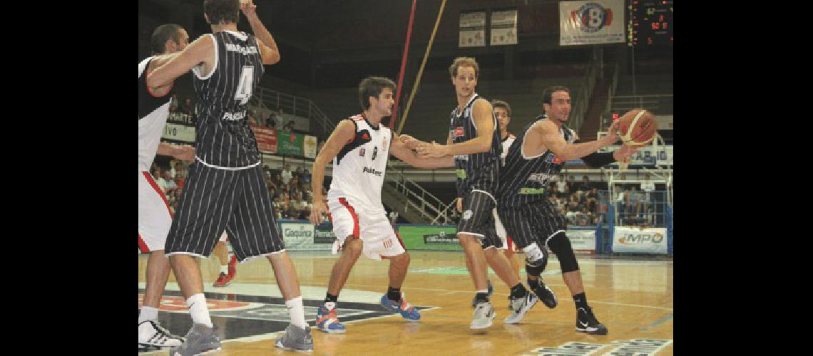 El Bata le ganÃ³ ampliamente el pasado domingo a Estudiantes de La Plata por 92-62 en el Gran Gimnasio Claudio MartÃ­nez 