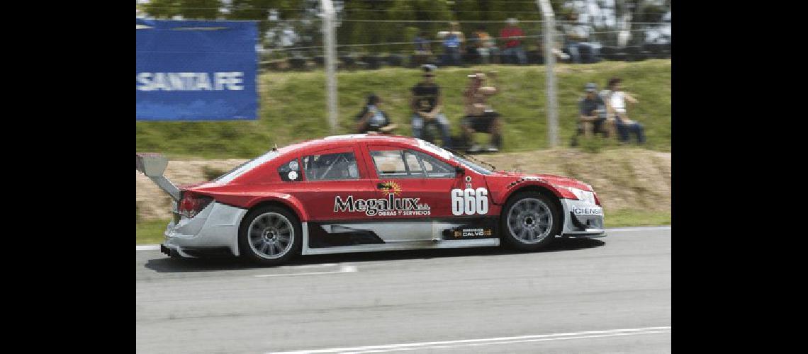 Gustavo Tadei se llevÃ³ la pole position en la SÃºper ClasificaciÃ³n de TRV6 en el autÃ³dromo Juan Manuel Fangio de Rosario Facundo Ardusso segundo fue excluido Prensa TRV6 