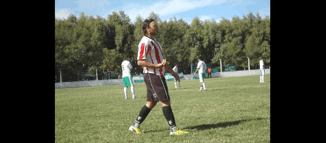 El Vasco Hurtado fue de lo mejor en Ingeniero que terminÃ³ empatando 2 a 2 con Juventud Agencia 