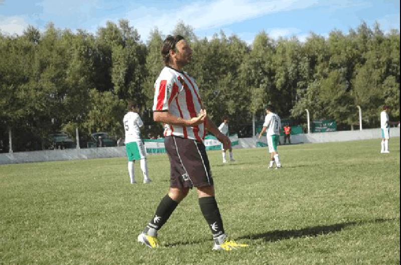 El Vasco Hurtado fue de lo mejor en Ingeniero que terminÃ³ empatando 2 a 2 con Juventud Agencia 