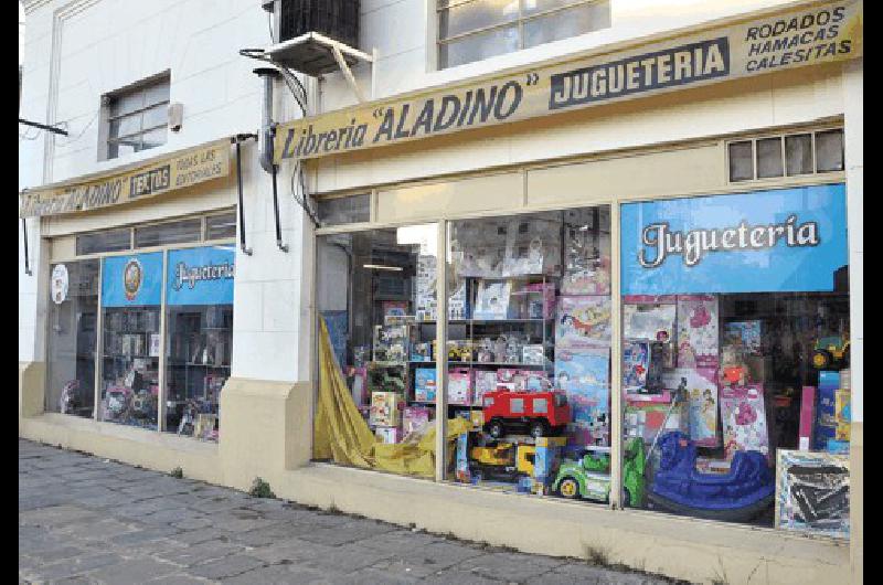 La librerÃ­a estÃ� ubicada en Dorrego y Lamadrid 