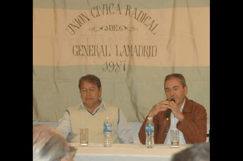 HÃ©ctor Flores y Luis Oliver encabezaron una jornada sobre desarrollo local organizada por la UCR de La Madrid 