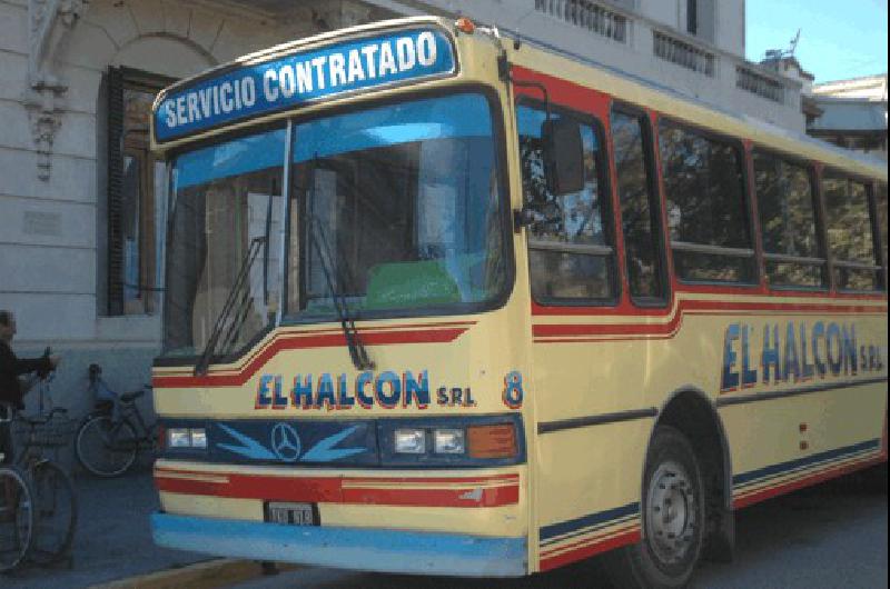 En un acto con una serie de anuncios el intendente Pellitta presentÃ³ el nuevo micro de transporte escolar 