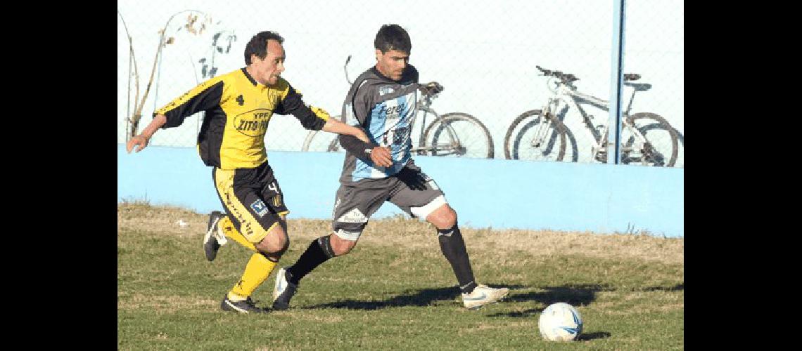 Ferro Carril Sud uno de los tres punteros visitarÃ a Embajadores en el inicio de la fecha 