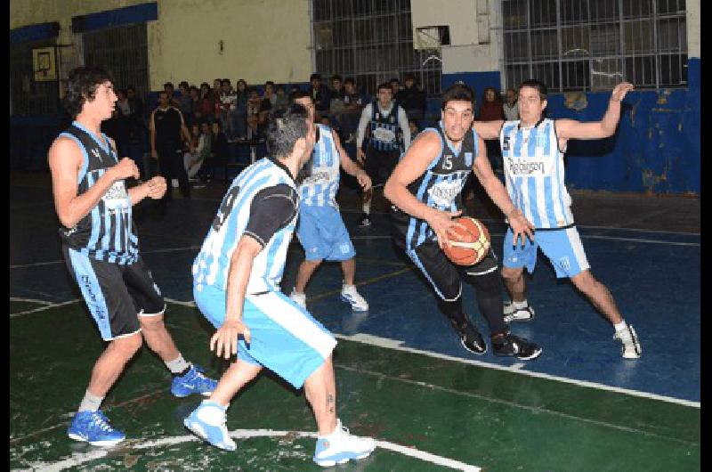 Ferro Carrio Sud el lÃ­der del Torneo Apertura venciÃ³ anoche a Racing de La Madrid 