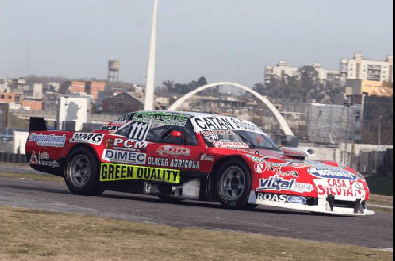 Pezzucchi ya demostrÃ³ que la Dodge del UR Racing es competitiva Hoy tendrÃ� la serie en el Coliseo porteÃ±o 