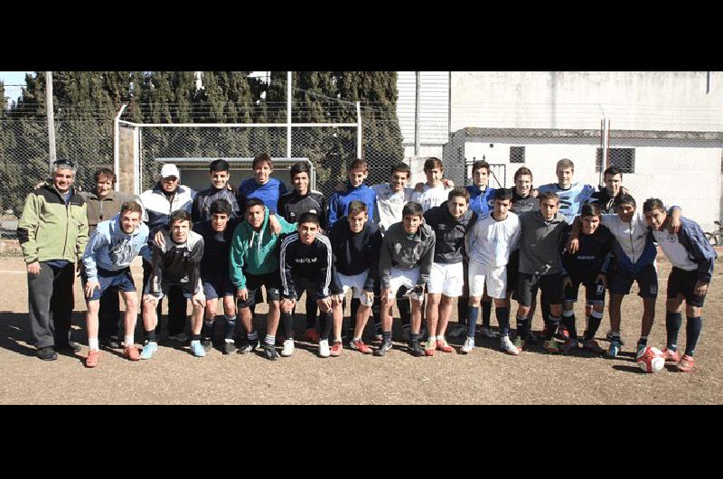 Jugadores y cuerpo tÃ©cnico comenzarÃn otro camino Todo se iniciarÃ a las 16 en cancha de Chacarita 