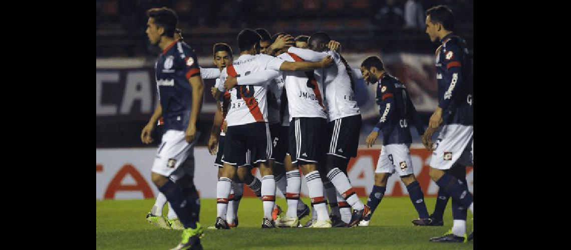 El festejo fue de River ante San Lorenzo en el partido de ida de la Copa Sudamericana 