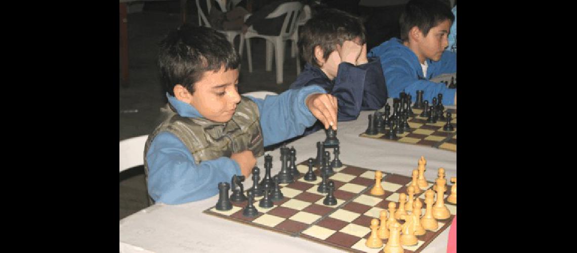 TomÃ�s Cruz junto al profesor Aldo GarcÃ­a Labandal 