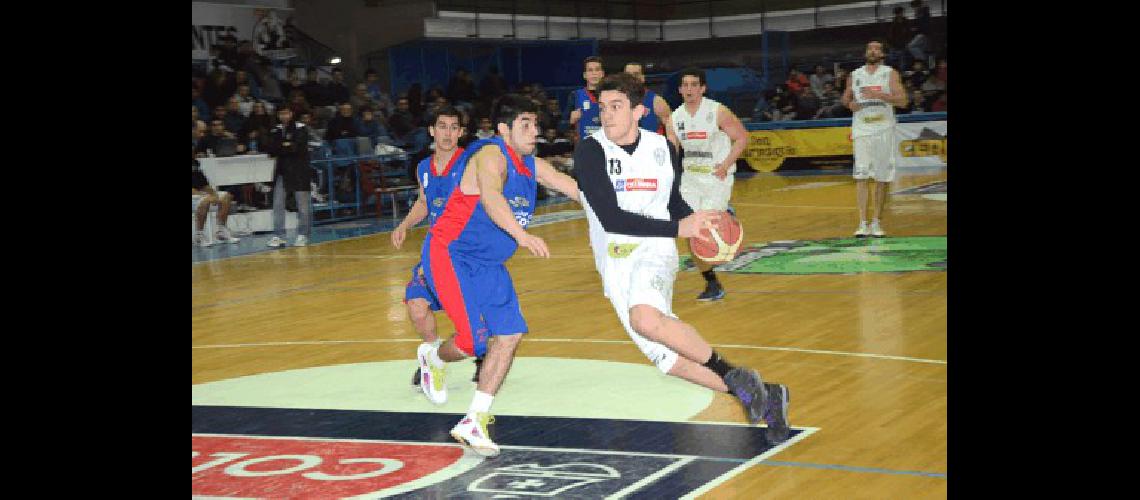 Rodrigo SÃnchez anotÃ³ 15 puntos en el encuentro de preparaciÃ³n 