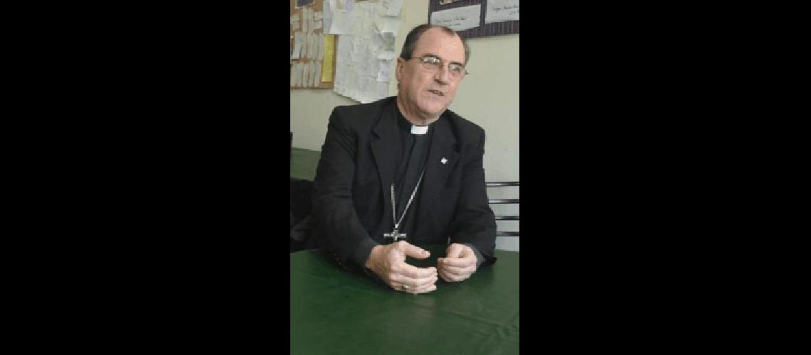 MonseÃ±or Hugo Salaberry visitÃ³ La Madrid en una visita pastoral y dialogÃ³ con los medios sobre diferentes temas de actualidad 