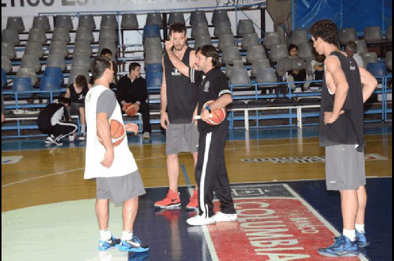 El equipo albinegro irÃ esta noche por su tercera victoria en el Torneo Federal de BÃsquetbol 