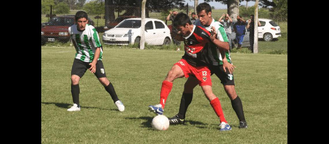 AtlÃ©tico Hinojo venciÃ³ a Club LujÃn Ahora enfrentarÃ a Estudiantes en cuartos de final 