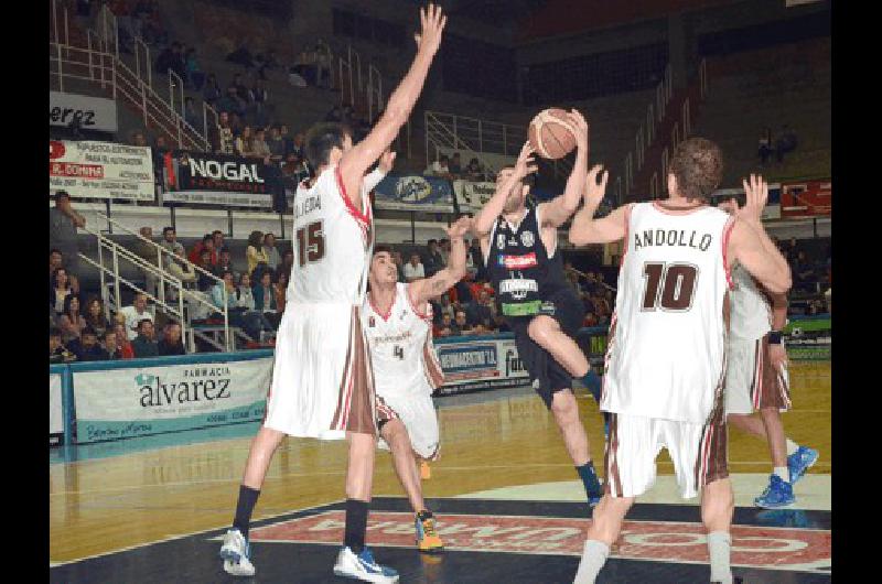 El escolta Juan Levrino anotÃ³ anoche 20 puntos en el equipo de JosÃ© Luis Pisani 