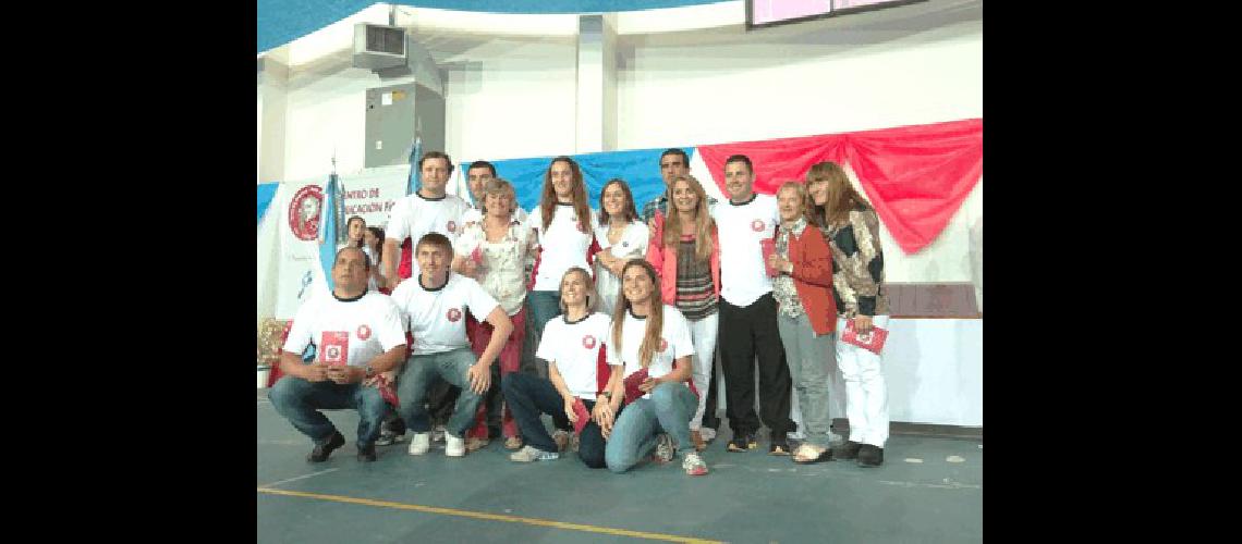 Con un acto en el Polideportivo el CEF de La Madrid conmemorÃ³ sus 25 aÃ±os 