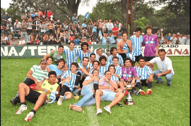 El elenco albiceleste festejÃ³ con la copa del 2013 