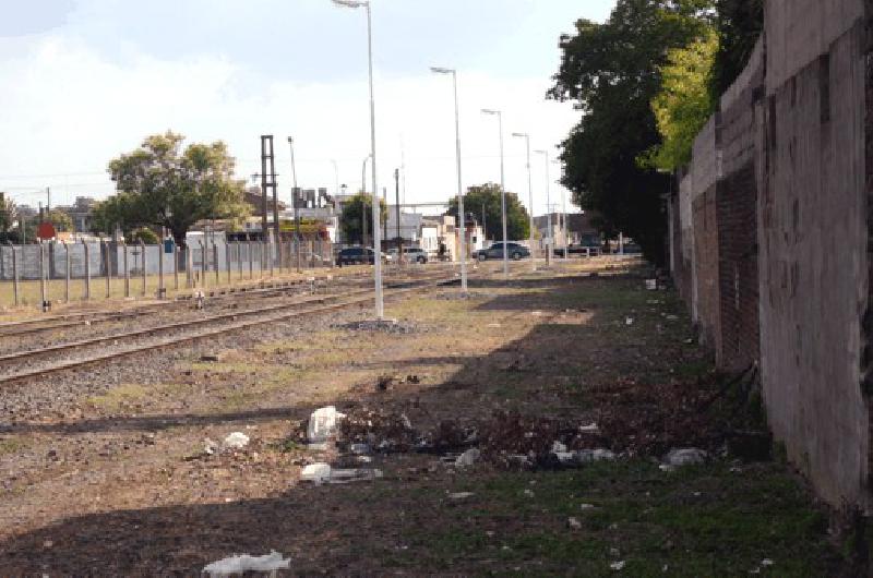 InsistirÃ�n con los controles en el barrio LujÃ�n y en el predio de Ferrosur para prevenir el dengue 