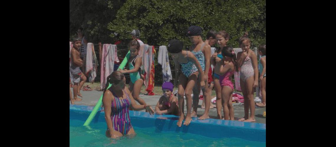 El Club de NiÃ±os en IJN realizÃ³ el muestreo de nataciÃ³n 