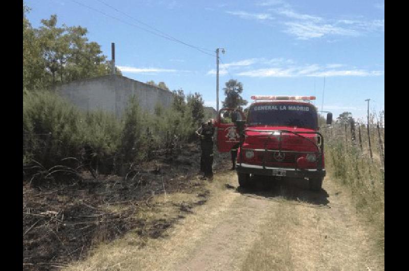 Entre los muchos incendios en los que trabajaron los bomberos de La Madrid uno se registrÃ³ en una quinta cercana a la ciudad 