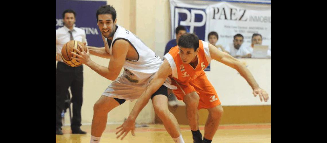 El Bataraz no pudo en Mendoza y la serie se trasladarÃ al Maxigimnasio 