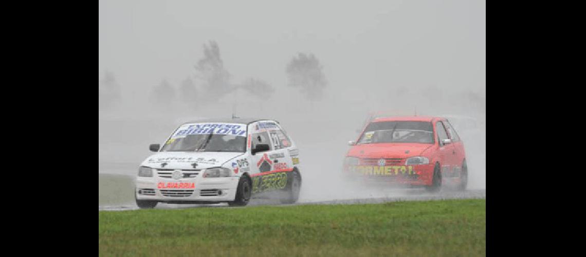 La carrera pasada Emanuel Bibiloni iba camino al podio pero rompiÃ³ una cubierta en las Ãºltimas vueltas 