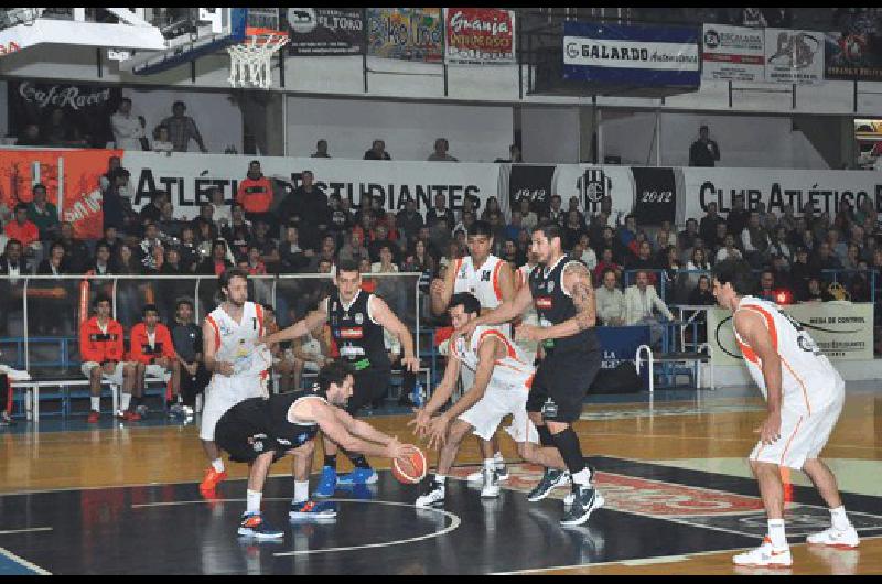 El Bataraz dejÃ³ en el camino a Centro Deportivo Rivadavia de Mendoza en los cuartos de final regionales 