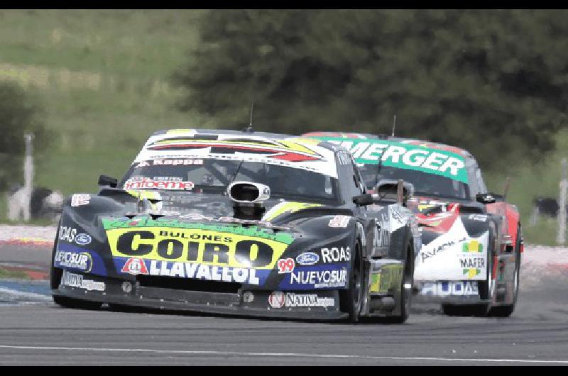 NicolÃ�s Pezzucchi se vio perjudicado por una maniobra de Emiliano Spataro cuando venÃ­a 6Âº en la final del TC en La Pampa 