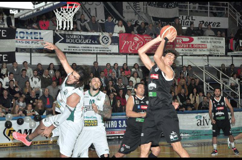 El ala pivote bahiense espera ganar al menos un partido en el gimnasio HÃ©ctor Etchart 