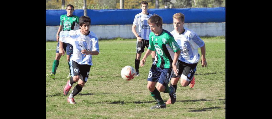 Embajadores viene de empatar ante Ferro Carril Sud 