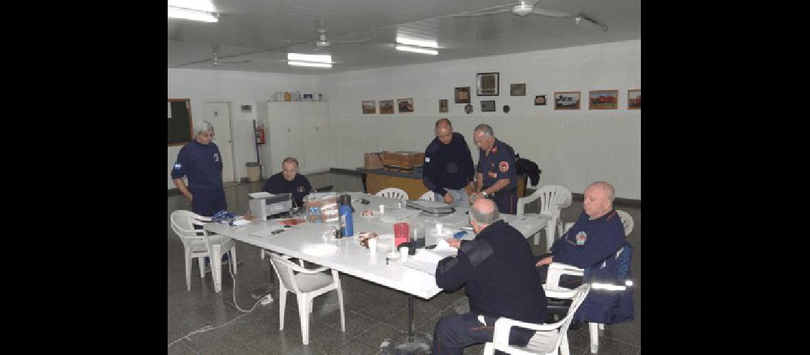 En La Madrid se llevÃ³ a cabo una reuniÃ³n de Ã©tica bomberil de la cual participaron las mÃ�ximas autoridades de la especialidad 