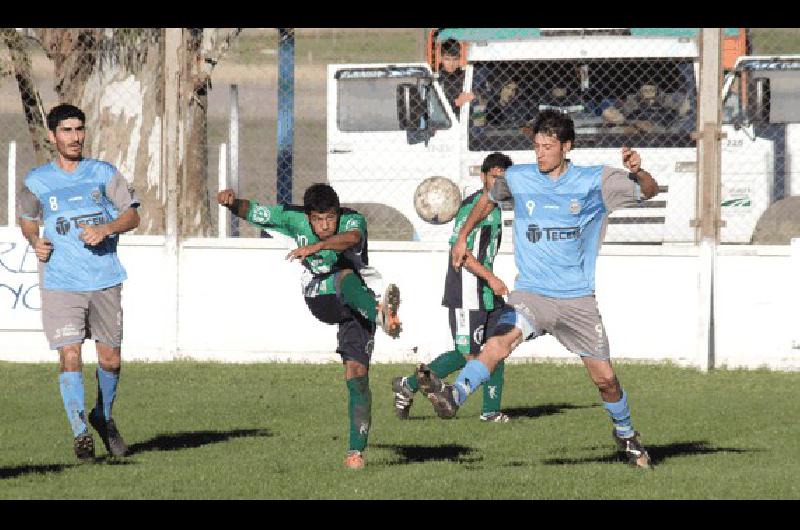 Loma Negra y Embajadores terminaron 1 a 1 en el estadio Celeste 